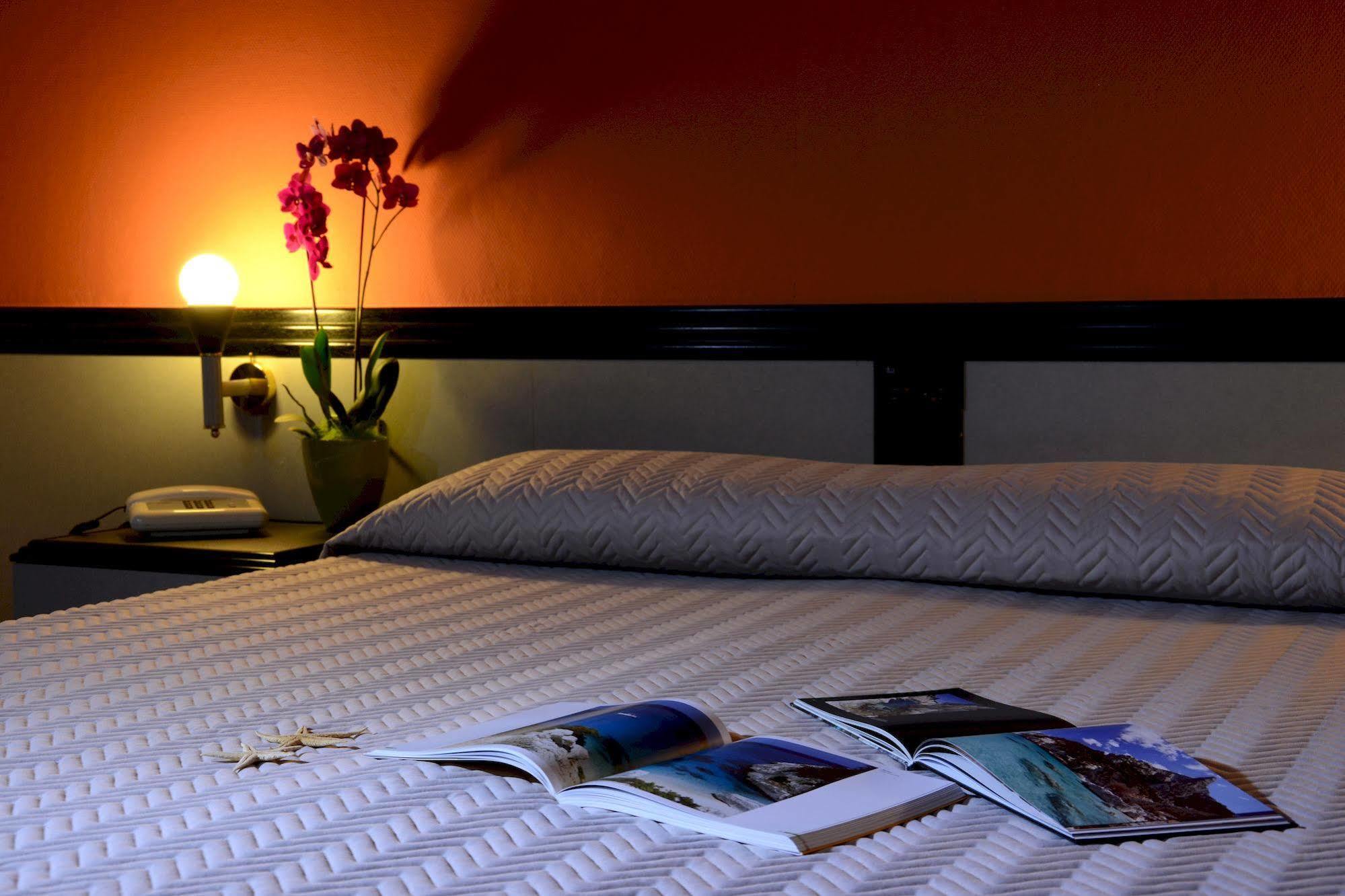 Orrì Hotel Tortoli Ngoại thất bức ảnh