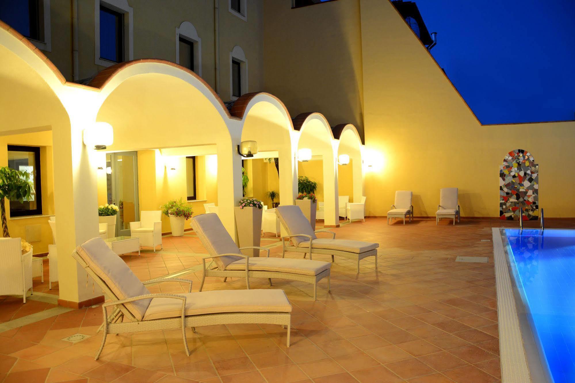 Orrì Hotel Tortoli Ngoại thất bức ảnh